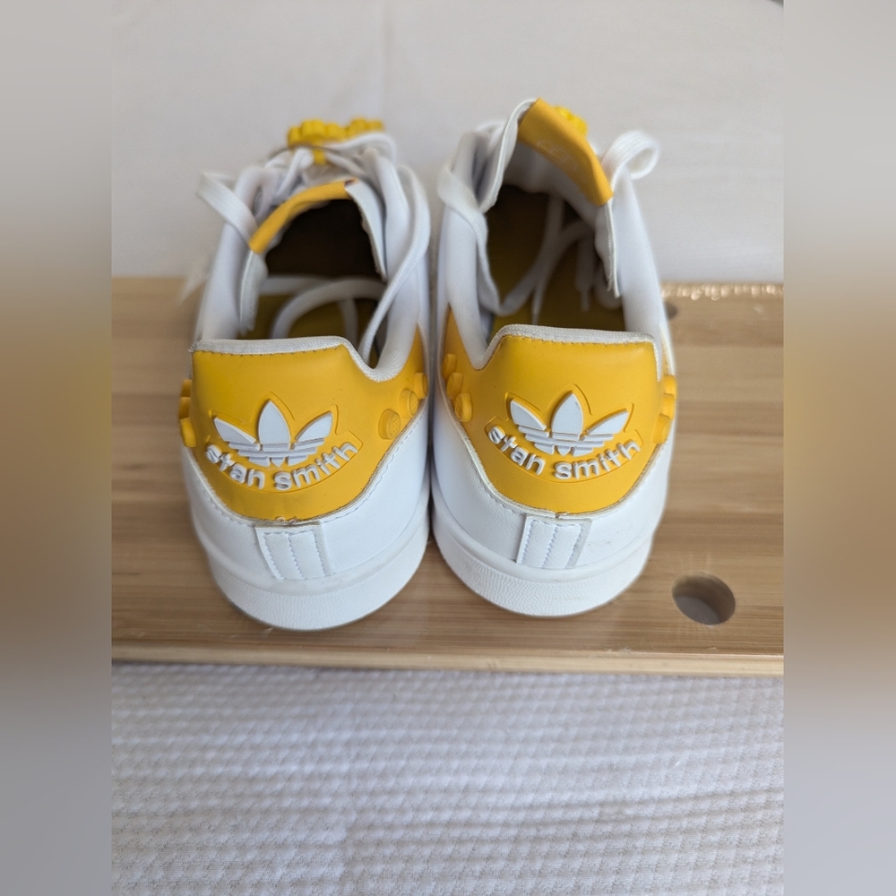 Adidas x LEGO Stan Smith Women's Athletic Casual Shoe White Trainer Size 11. - Picture 4 of 7